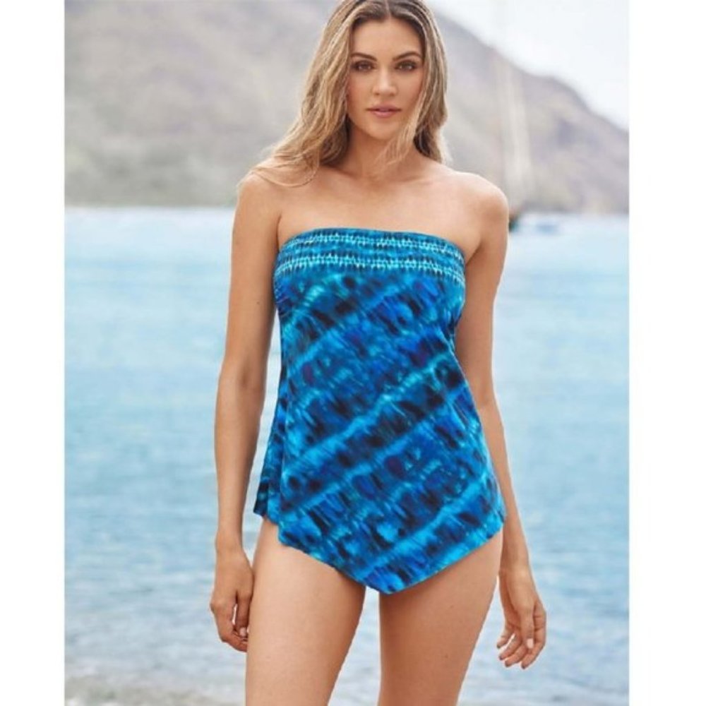 NWOT Miraclesuit The Beach Goes On Hankini Top
